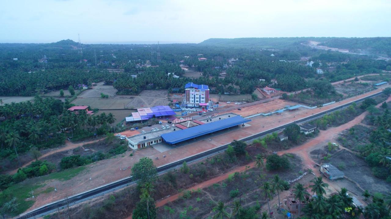 Hotel Ambika International Byndoor Bainduru Exterior photo