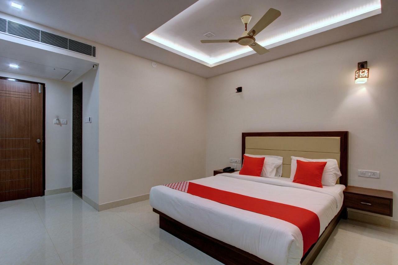 Hotel Ambika International Byndoor Bainduru Exterior photo