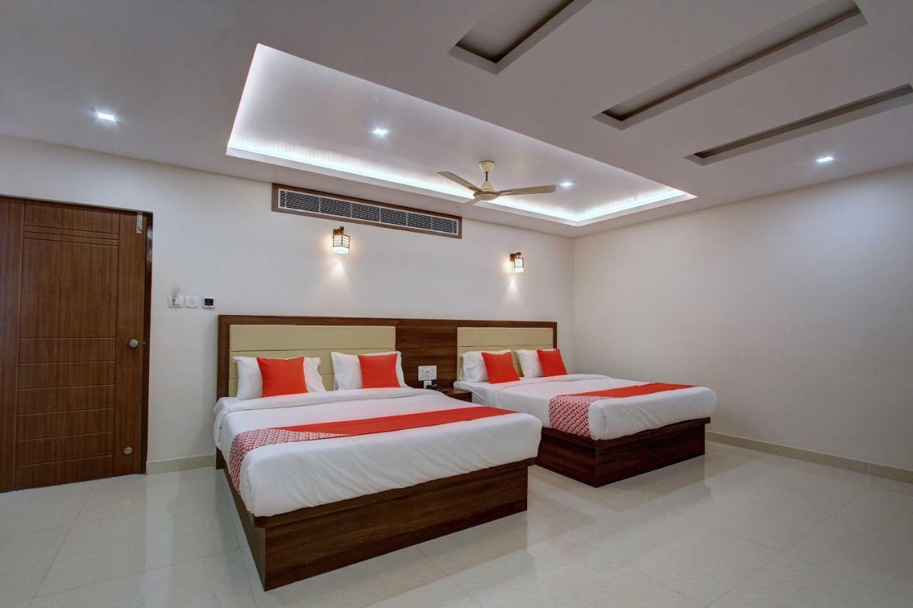 Hotel Ambika International Byndoor Bainduru Exterior photo