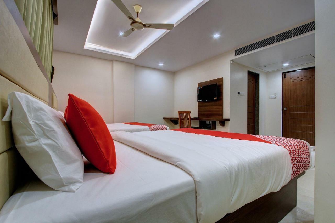 Hotel Ambika International Byndoor Bainduru Exterior photo