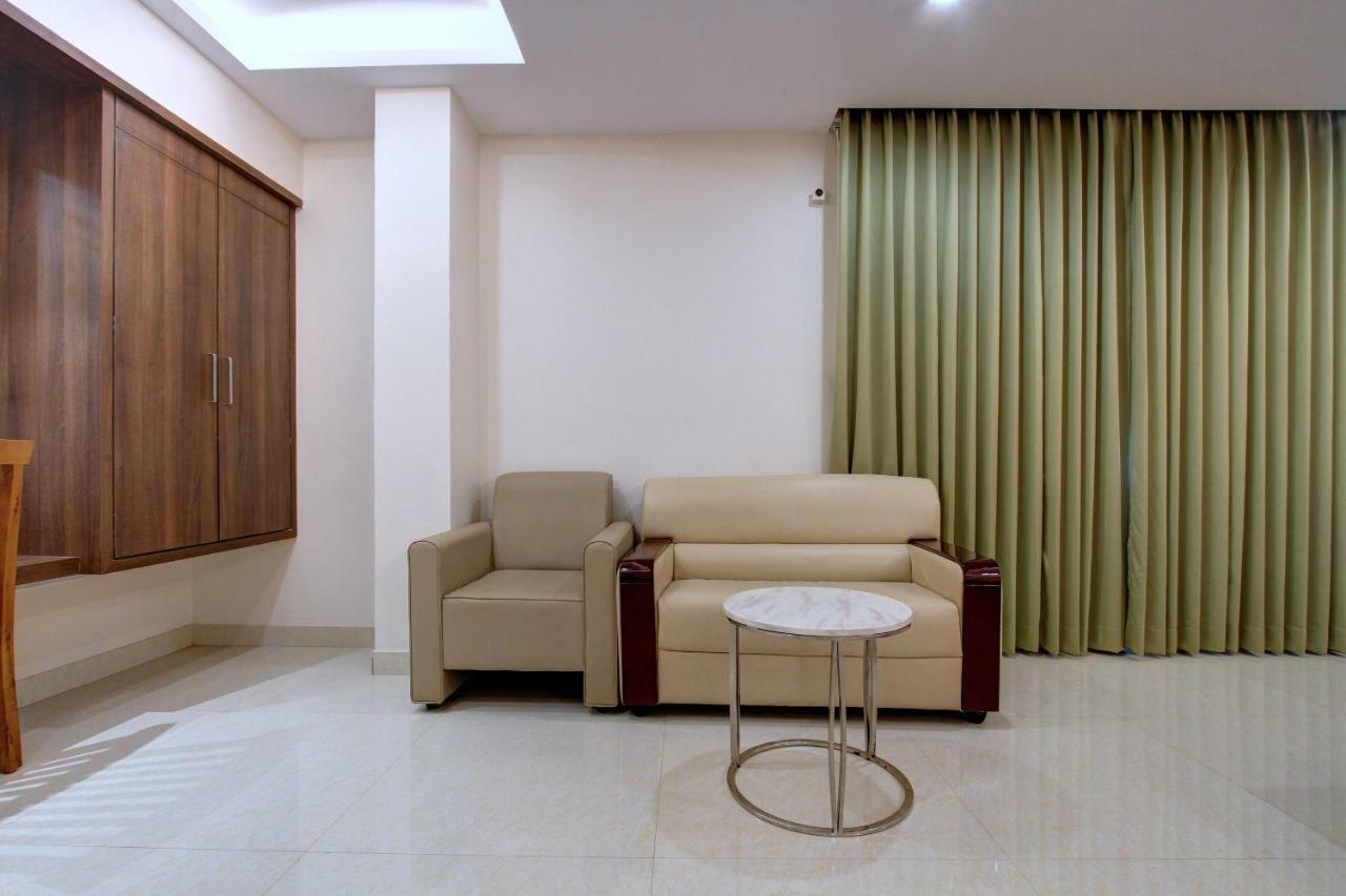 Hotel Ambika International Byndoor Bainduru Exterior photo